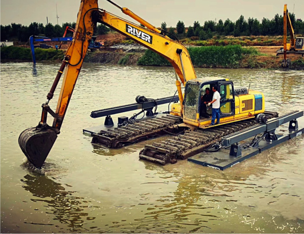 choosing the right amphibious undercarriage