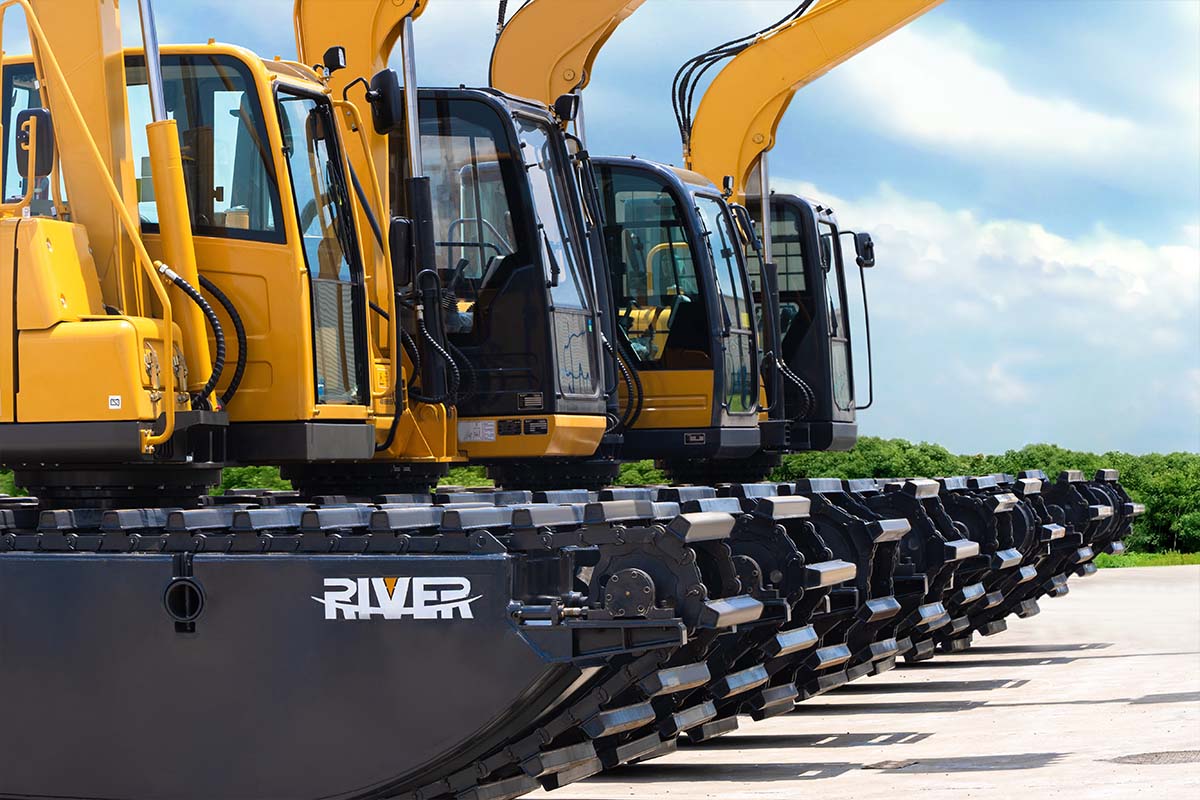 RIVER Amphibious Excavator