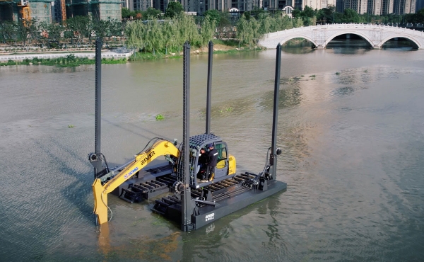 5 Advantages of Amphibious Excavators