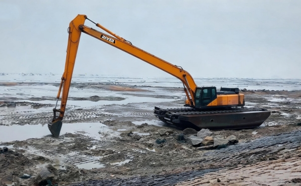 From Mire to Farmland：A Record of Transforming Swampland with Amphibious Excavators
